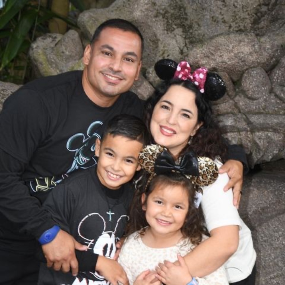 Meet your Posher, Jorge n rebekah